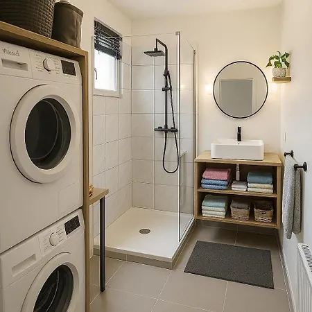 Maison Avec Jardin Et Piscine, 2 Chambres, Avignon A 5 Min